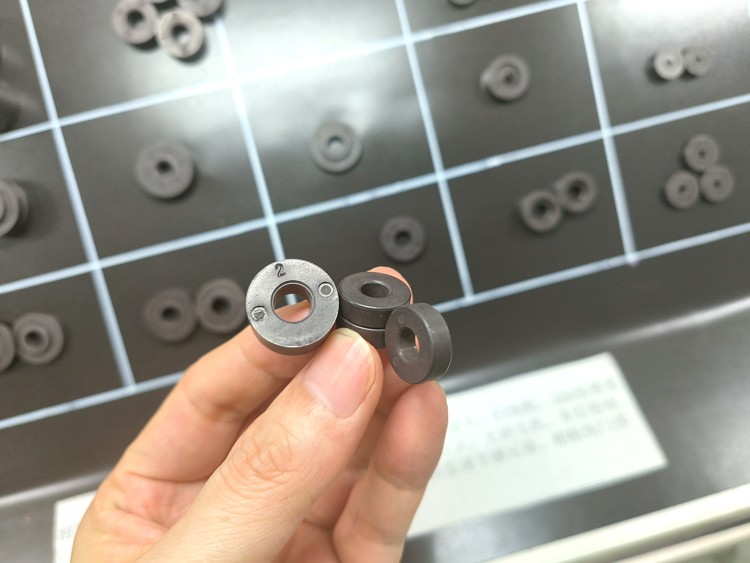 径向充磁内径6mm磁环